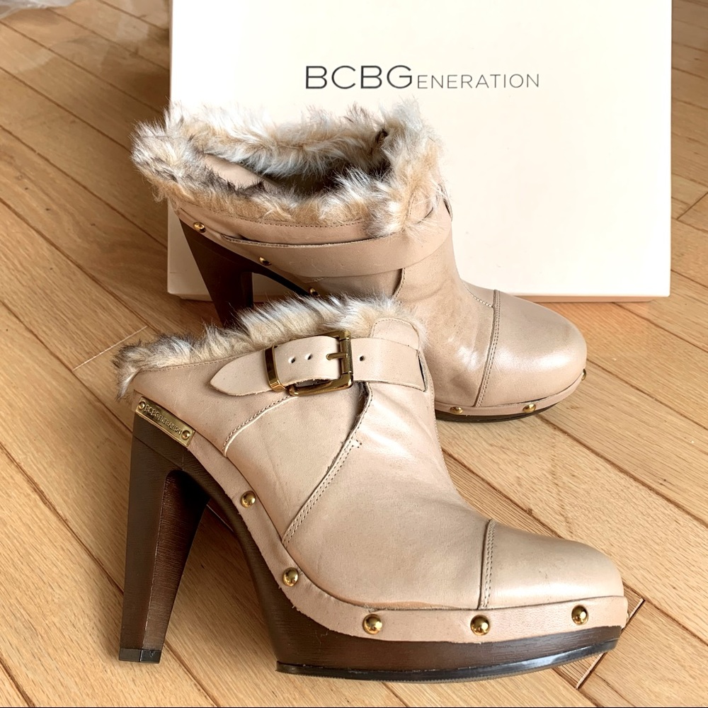 BCBG Camel Leather Clogs NWT